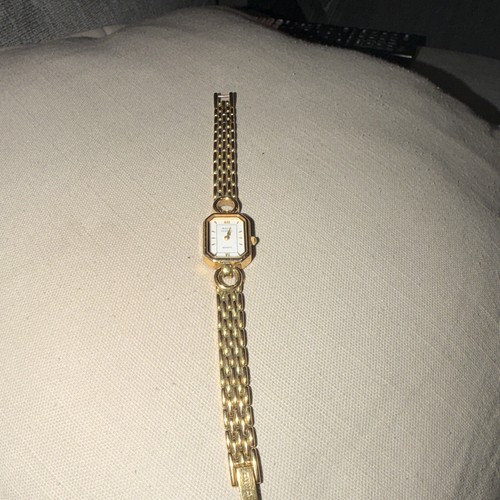 Avia classic quartz - classic, analogue