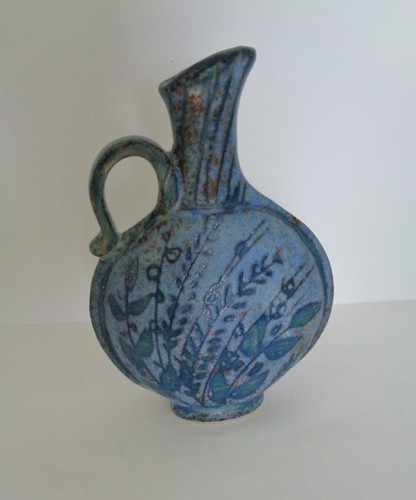 Gorgeous unusual blue pottery - gorgeous,
