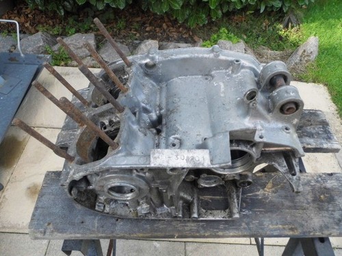 Yamaha 250 crank cases - rd,