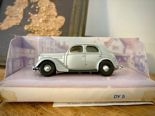 Matchbox dinky collection - dinky,