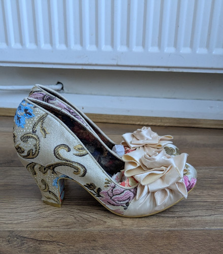 New irregular choice rose - choice,