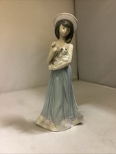 Lladro Elizabeth Girl with