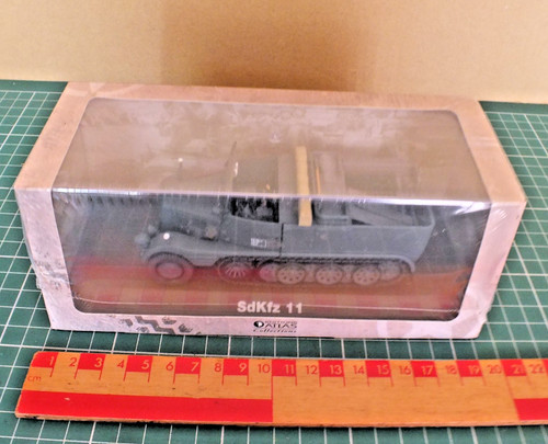 Sdkfz half track - 1:43, new