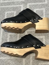 Aerosoles Aware Clogs Size 6