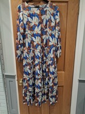 Nice Zara Dress Size M NEW