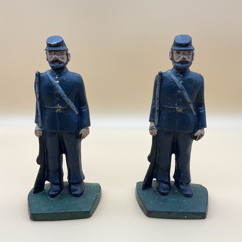 Vintage caste iron - iron, toy