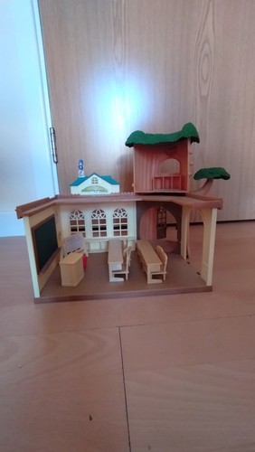 Sylvanian families houses - families,