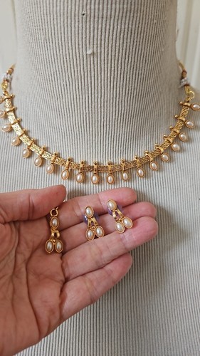 Indian jewelry necklace - , choker