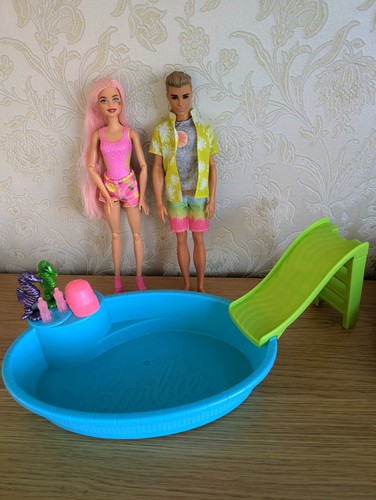 Barbie dolls swimming - barbie, pool