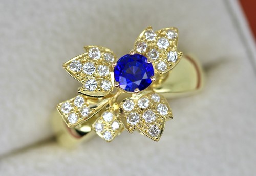 18ct yellow gold aaa - gold,