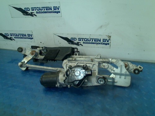 Windshield wiper mechanism - windshield,