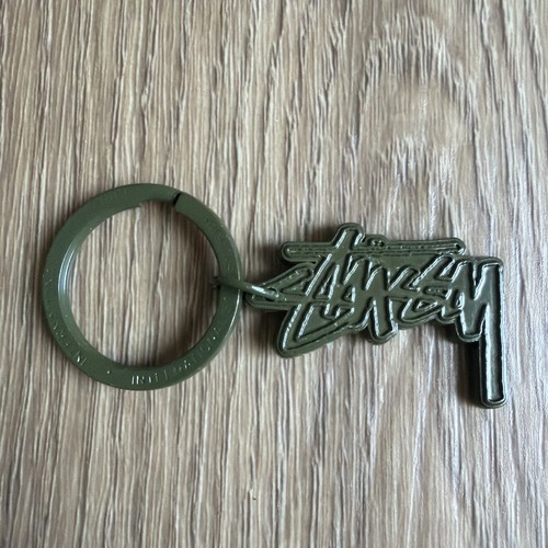 Stussy metal logo keychain - logo,