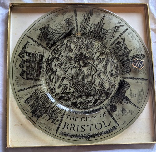Vintage commemorative plate - vintage,