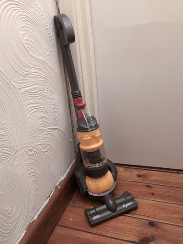 Casdon dyson vacuum cleaner - casdon,