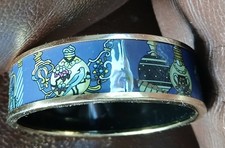 Hermès 3/4” bangle “Qu