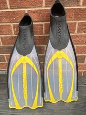 Cressi-Sub Pluma Pool Fins ( Size 2.5-3) Yellow Black & Clear, Great Condition