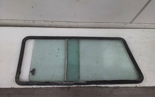43r000042 rear window - , rh