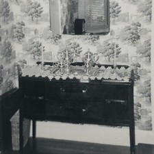 Vintage 1950s Sideboard Bold