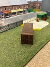 1:76 Scale 20 ft Shipping Container ( Brown)