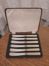 Pristine Vintage Set 6 x Faux