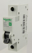Schneider Easy 9 - EZ9F16132 - 32a Type B Single Pole MCB Used