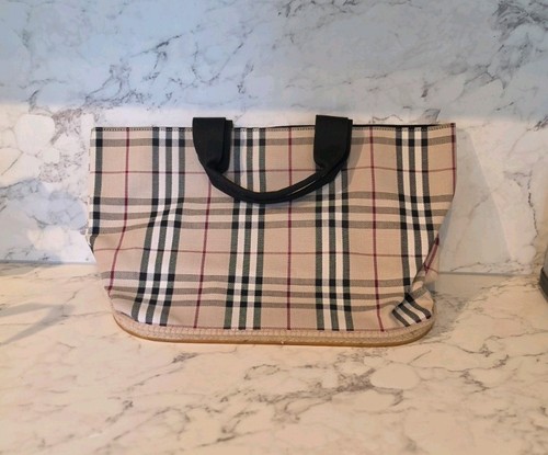 Authentic burberry house check - authentic,