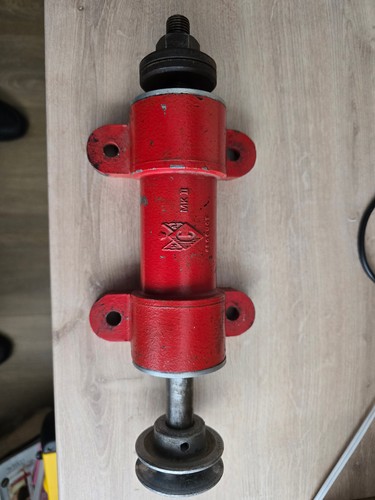 Table saw machine - machine, shaft
