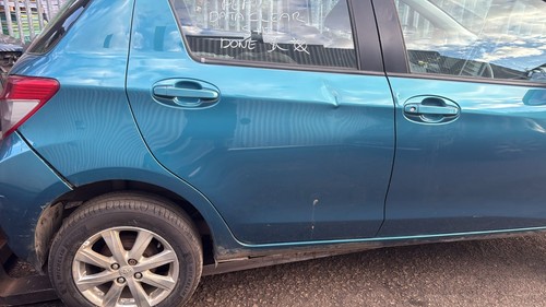 Toyota yaris 5dr 2011 2020 - toyota,