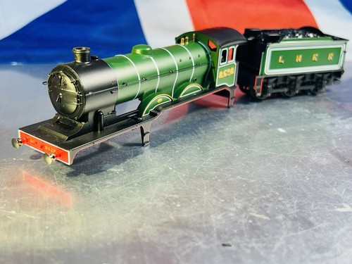 Hornby class b12 locomotive - oo,