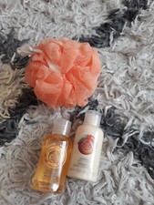 The Body Shop mango  Shower