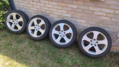 Alloy wheels with tyres - wheels,