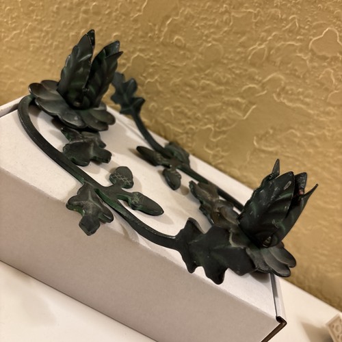 Oak leaves acorns cast iron - oak,