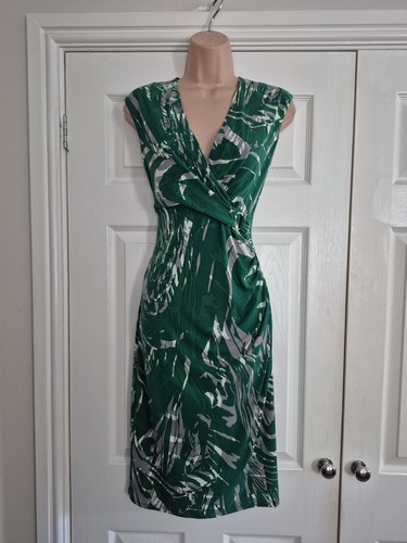 Green white lined occasion - white,