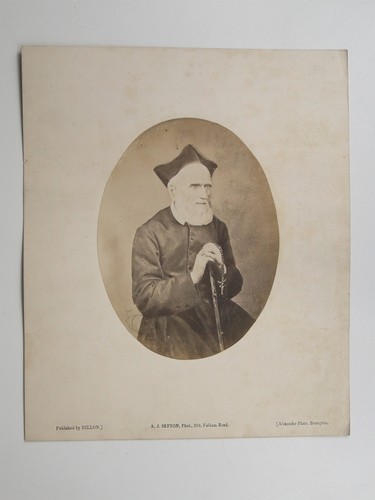 Catholic priest clergyman - catholic,