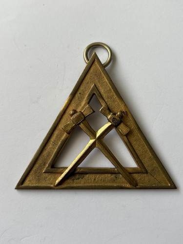 Old masonic sentinel officer - old,