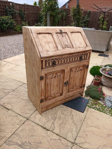 Stripped oak linenfold bureau - oak, bureau.