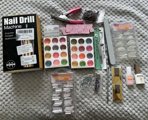 Beginner nail tech acrylic - beginner,