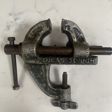 SMALL VINTAGE COLLECTABLE