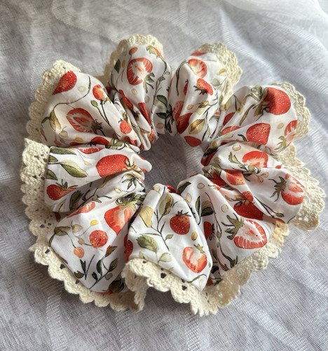 Strawberry print fabric lace - strawberry, &