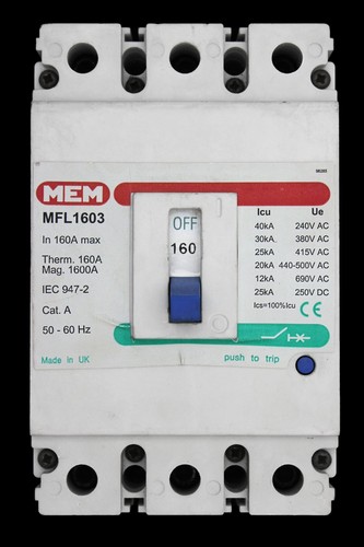 Mem 160 mccb triple - 160,