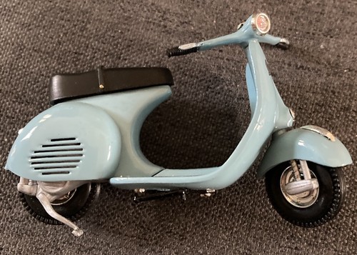 Xonex vespa mini scooter - ,