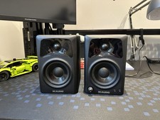 M-Audio AV32 Compact Monitor