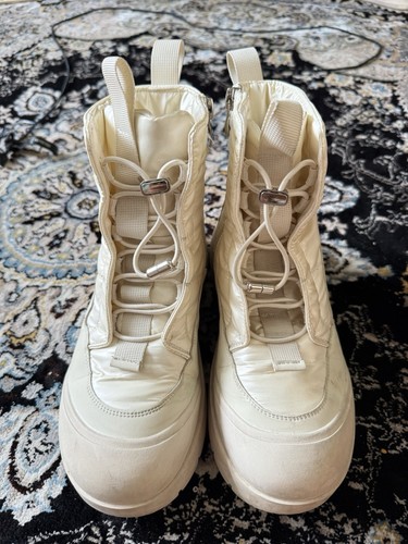 White snow boots size - size, 4