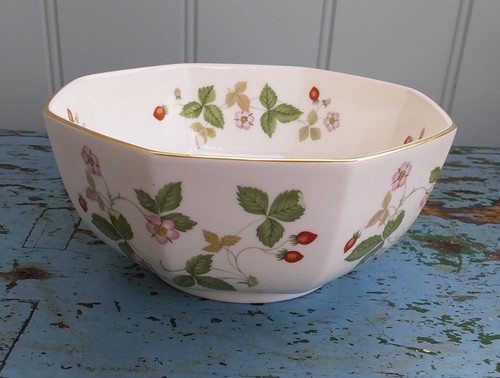Wedgwood wild strawberry - wild,