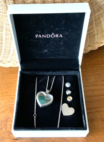 Pandora retired locket - pandora.,