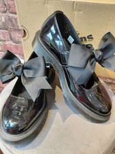 Dr. Martens Mariel Patent