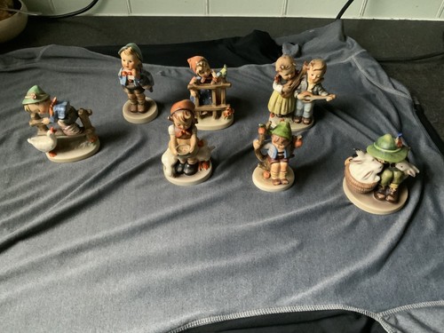 Goebel pottery figures job - pottery, figures,