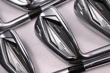 Left Hand Mizuno JPX 923 Hot Metal Pro Irons / 6-PW / Stiff Flex Dynamic Gold