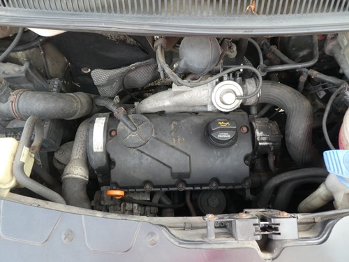 Volkswagen transporter t5 - vw,