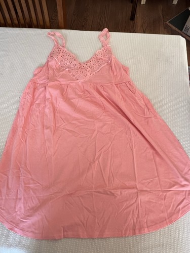 Nwt victoria secret eyelet - nwt, victoria’s